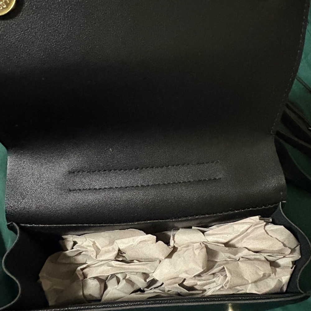 Source Unknown Black Crossbody Bag With Minimalis… - image 2